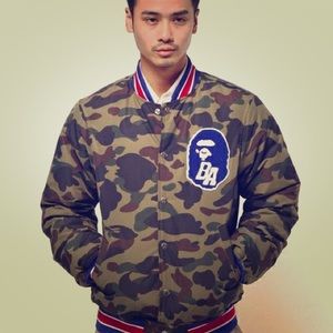 BAPE 1ST CAMO VARSITY LIGHT DOWN JACKET